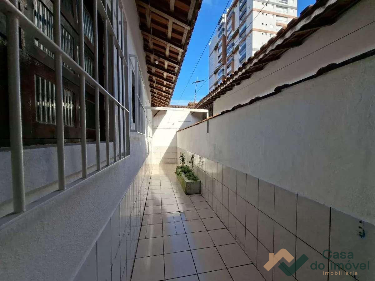  - Casa à venda em Praia Grande, Guilhermina, com 2 quartos, 117m²